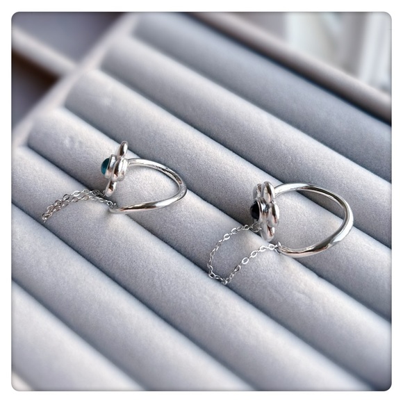 ✨NEW LAUNCH✨ S925 stamped silver Flower style with colored stone adjustable ring - Picture 7 of 7